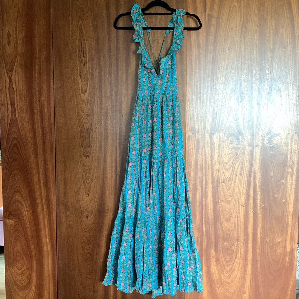 Like New Madison Mathews Lindsey dress blue floral maxi dress